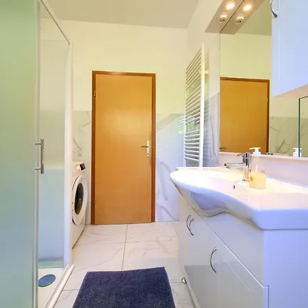 Bazina - Airconditioning, Parking, 500m From The Apartment Krk Town