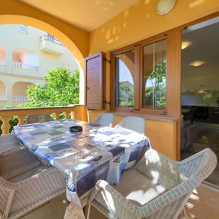Apartment Bazina - Airconditioning, Parking, 500m From The Krk Town